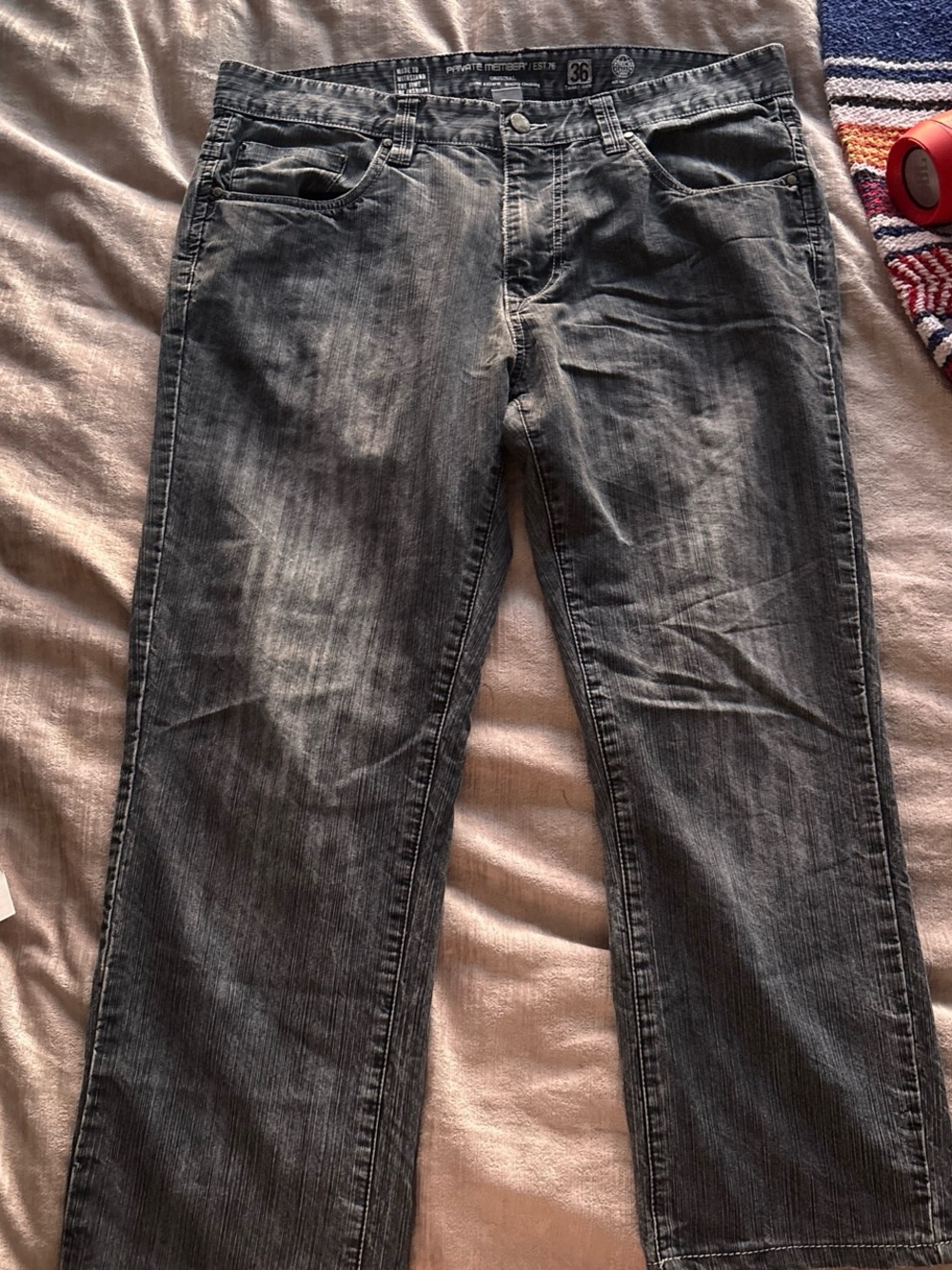 Women's Gray Straight-Leg Jeans - Washed Finish